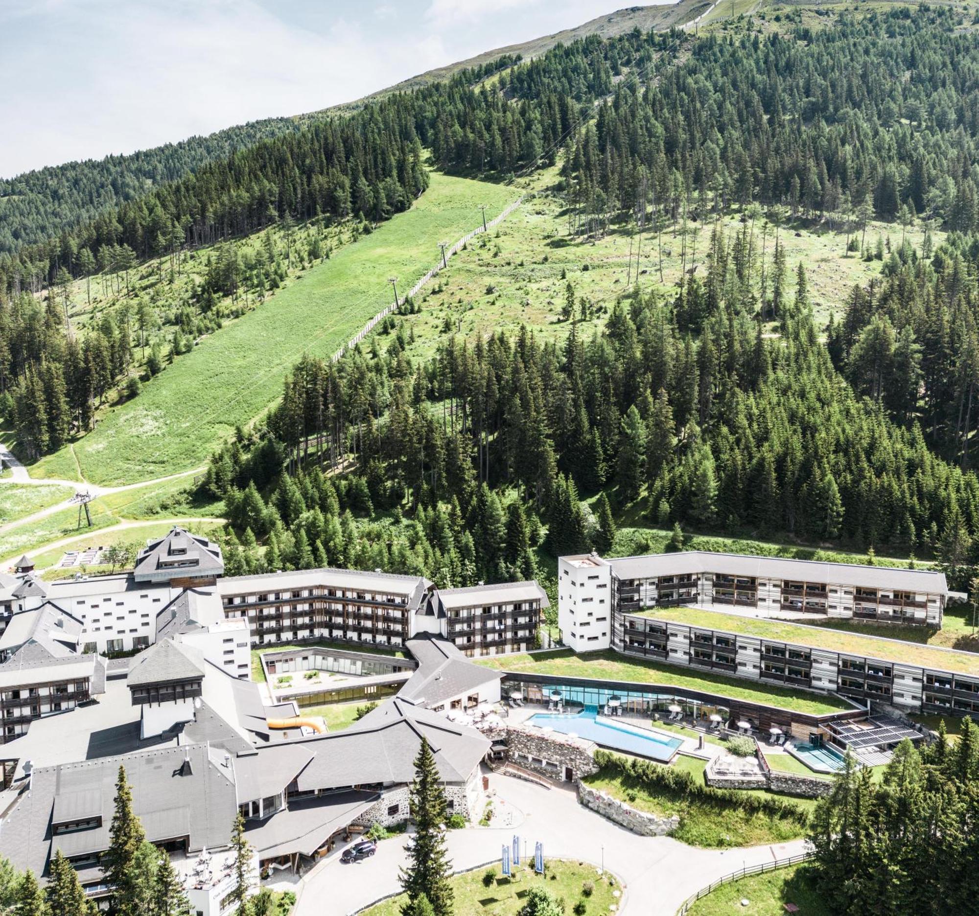 Falkensteiner Club Funimation Katschberg คัทช์แบร์กเฮอเฮอ ภายนอก รูปภาพ